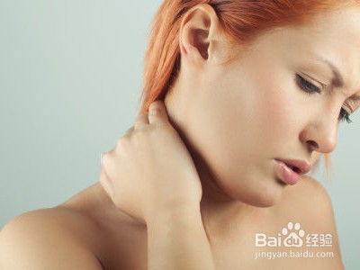 晚上睡觉不小心落枕了怎么办?如何预防