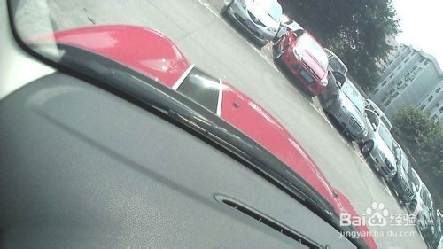 选准位置安装行车记录仪录制无死角