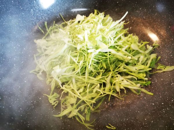 辣白菜烤牛肉拌饭