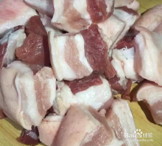 普通的五花肉怎么做成红烧肉
