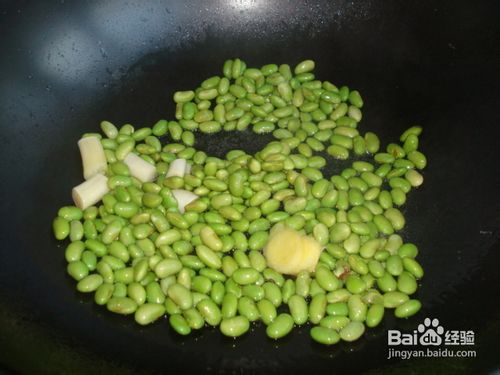 爽脆的青豆炒鸡胗
