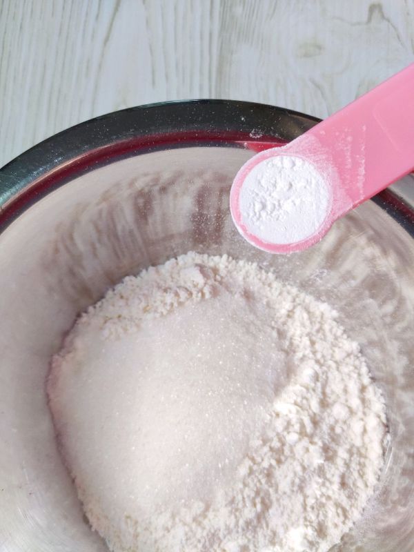 葡萄干黄油蛋糕