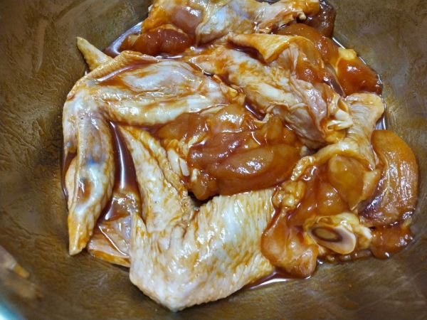奥尔良鸡翅电饭煲版