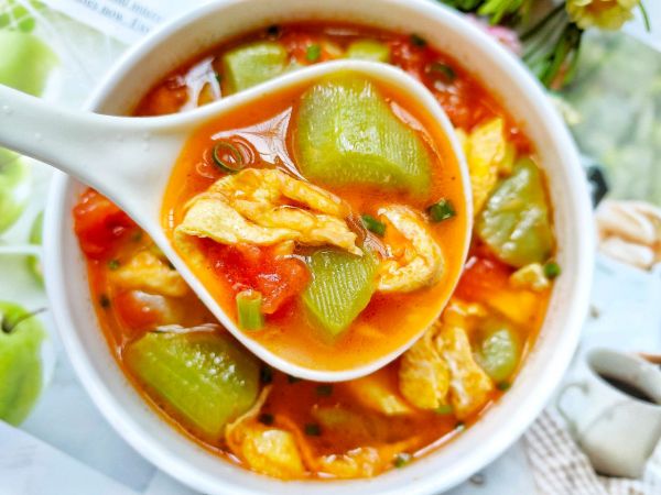 番茄丝瓜鸡蛋汤