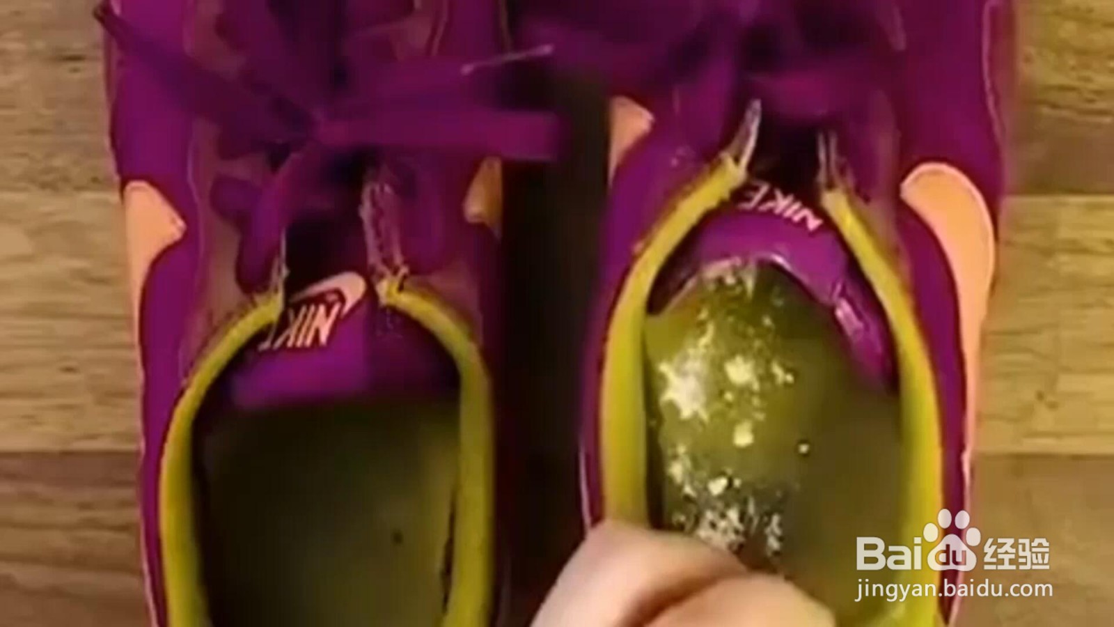如何清理脏鞋