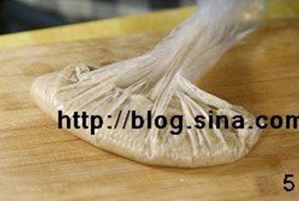 怎样在家自制美味的重油香蕉蛋糕