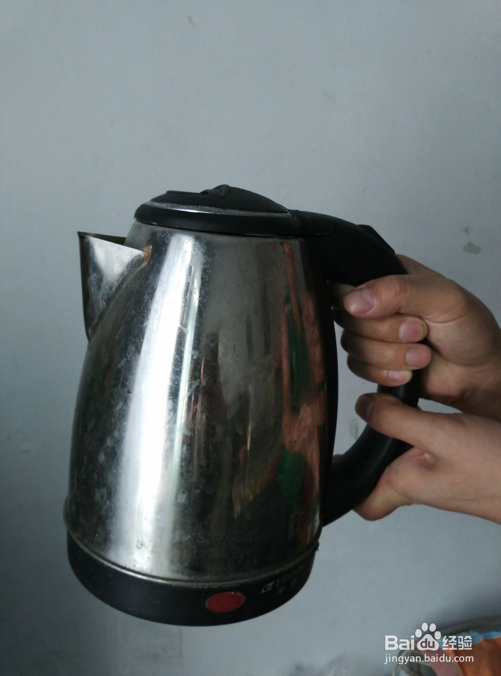 怎么清除热水壶底的水垢