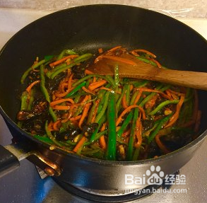 如何做一道家人都爱吃的鱼香肉丝?