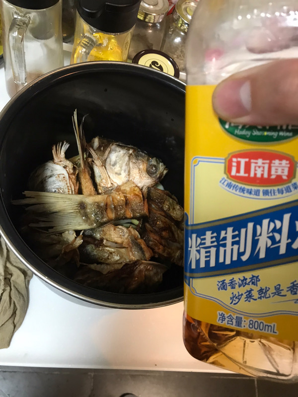 家庭自制美味糟鱼