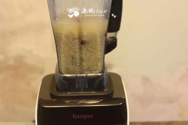 红枣小米糊、土豆丝煎饼