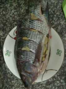 如何做清蒸鲤鱼