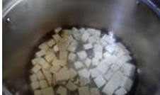 美味香椿拌豆腐的做法