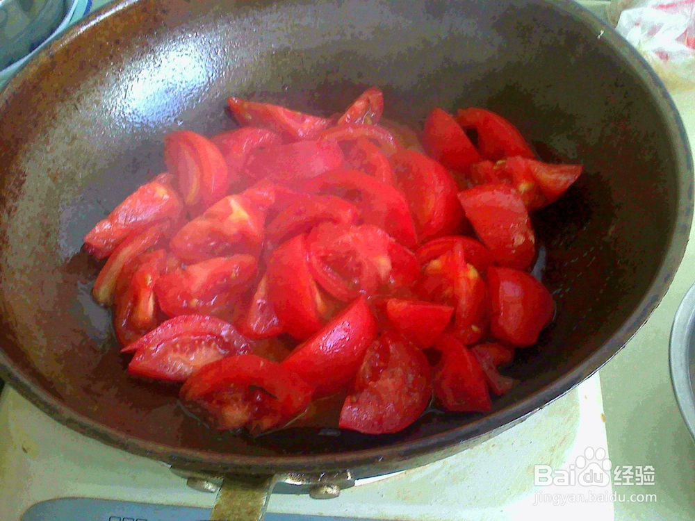 #美食#老年人怎样用西红柿焖大辣椒