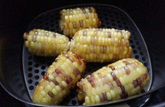 用空气炸锅烤玉米需要带皮吗