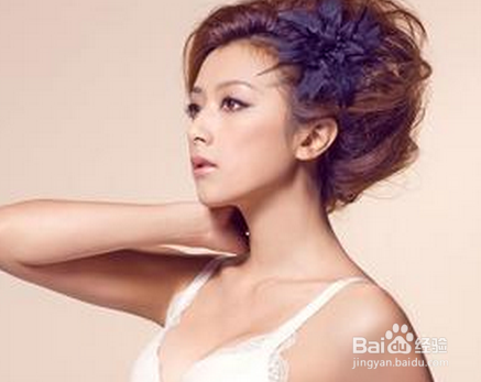 脖子黑怎么变白的方法