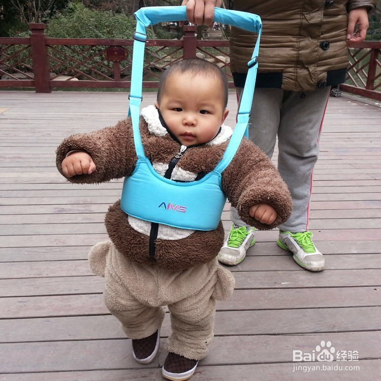 如何教宝宝走路