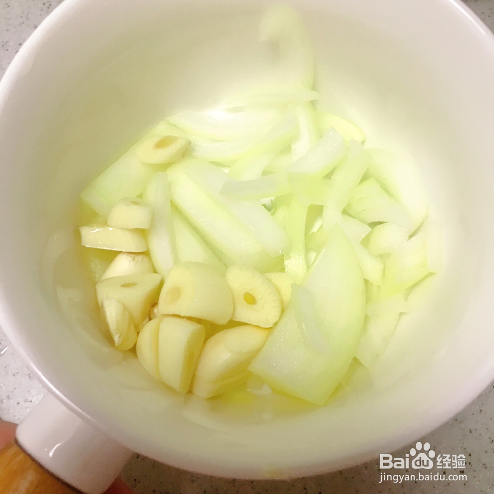 妈妈教你做青椒蘑菇培根