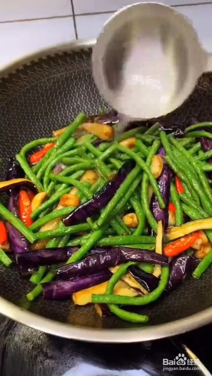 如何制作茄子炒豆角