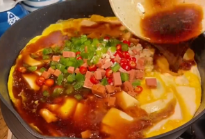 如何自制超美味火腿鸡蛋豆腐羹