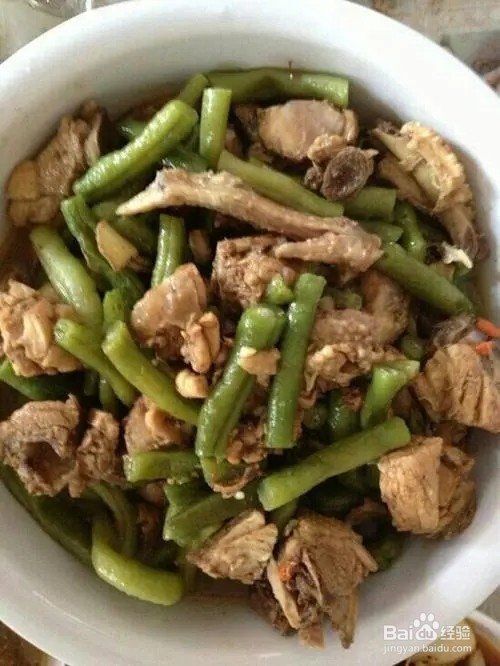 青芸豆烧鸡腿