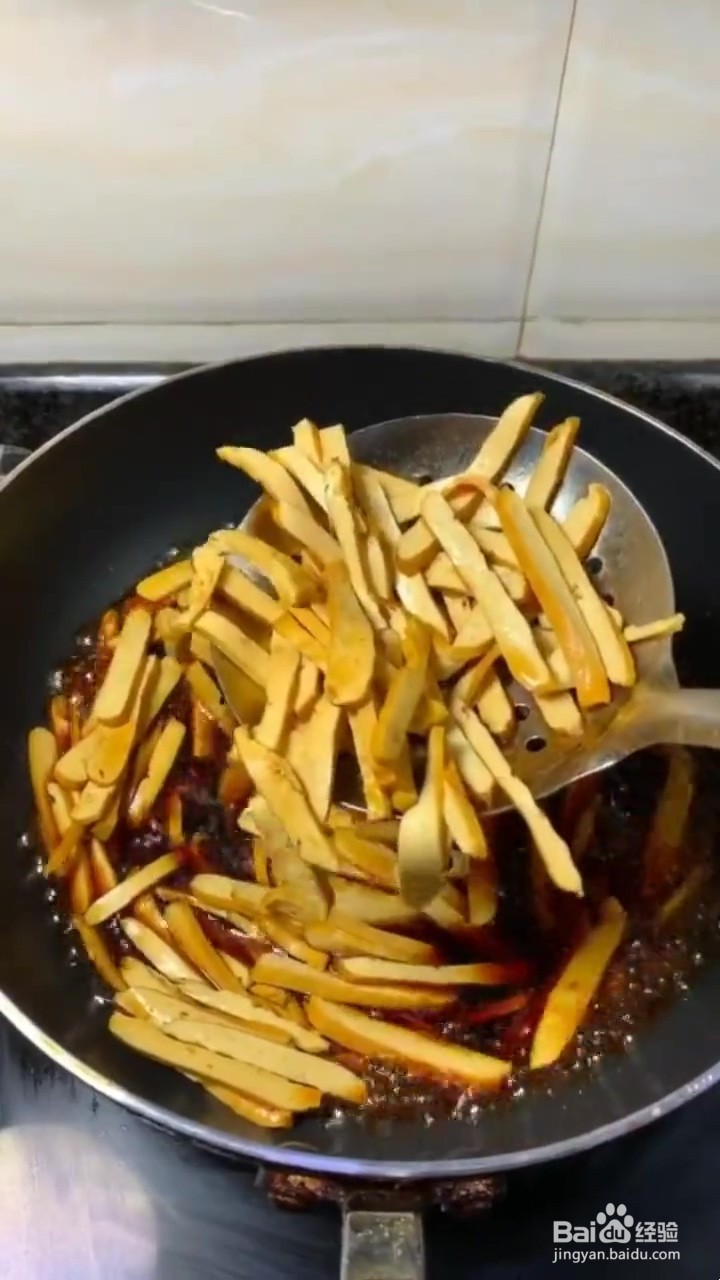 如何制作豆干炒韭菜