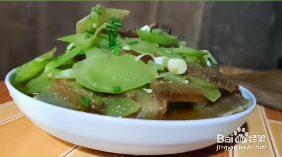莴笋炒腊肉的家常做法