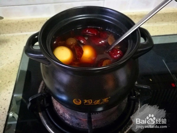 红枣桂圆煮鸡蛋甜汤的做法