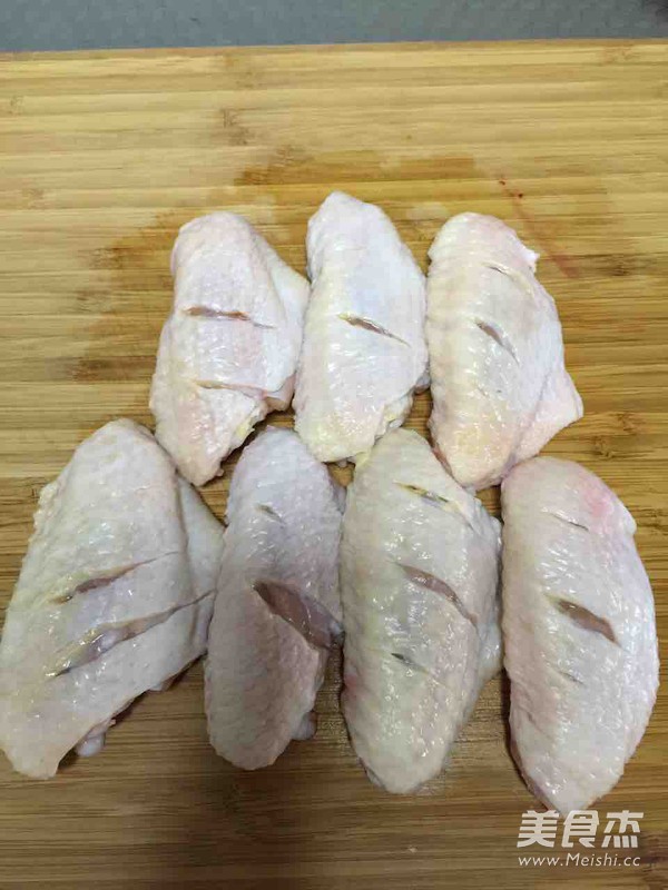 蜜汁烤翅的做法