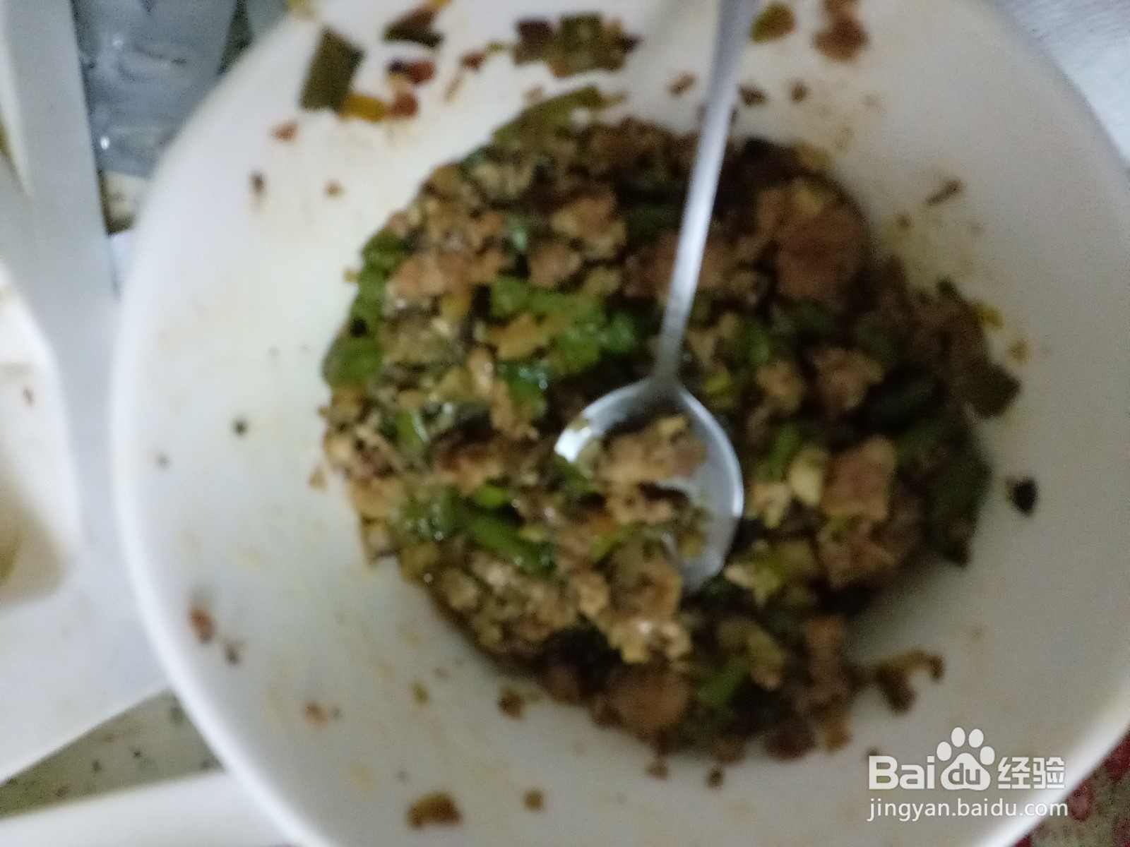 剩肉酱炒皮蛋豆腐