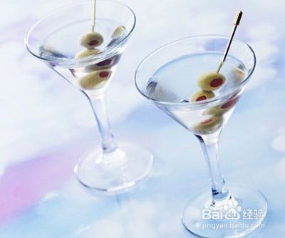 马提尼鸡尾酒做法
