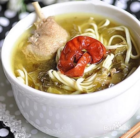 怎样做酸菜鸭肉面