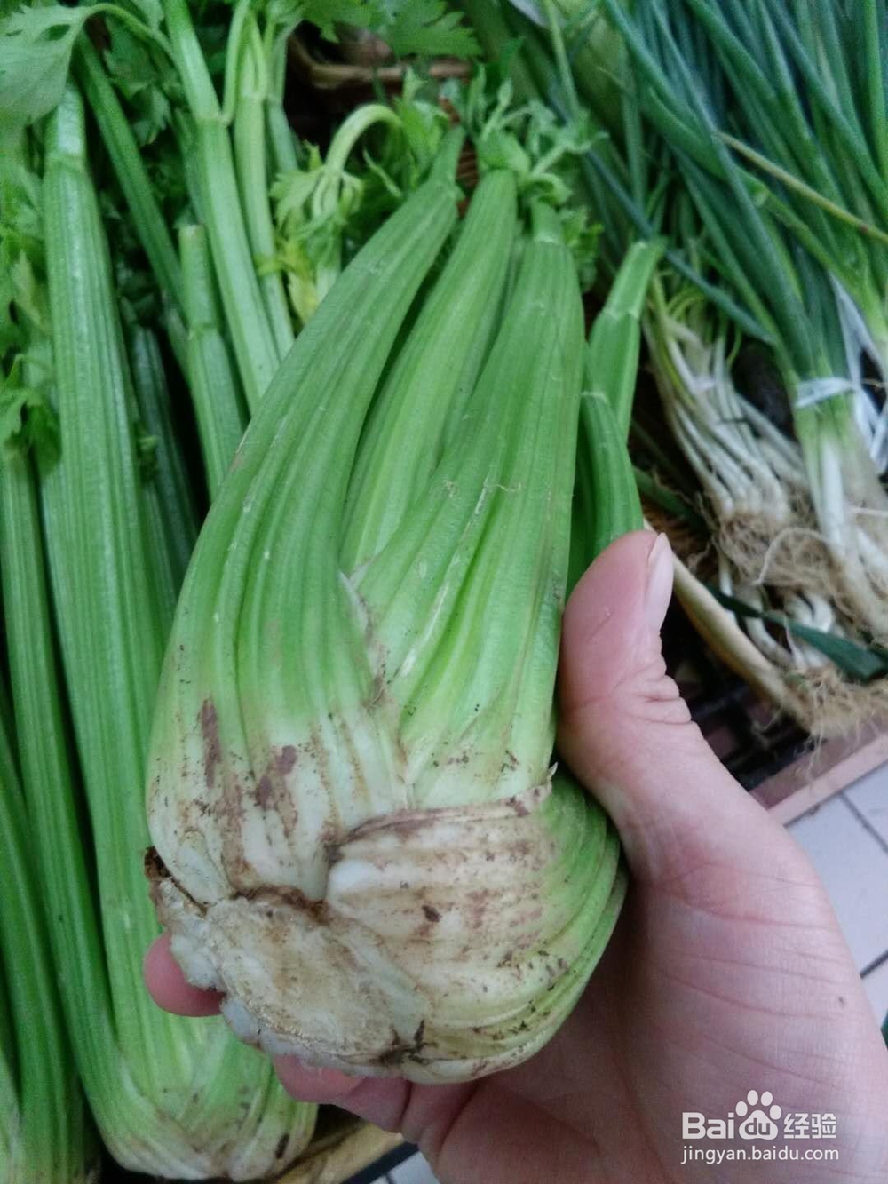 多吃芹菜有好处吗？