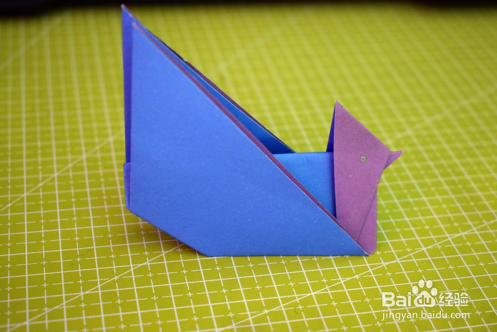 <b>怎么用纸折鸡 最简单的纸鸡步骤图解</b>