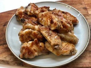 香煎蒜香鸡翅的做法