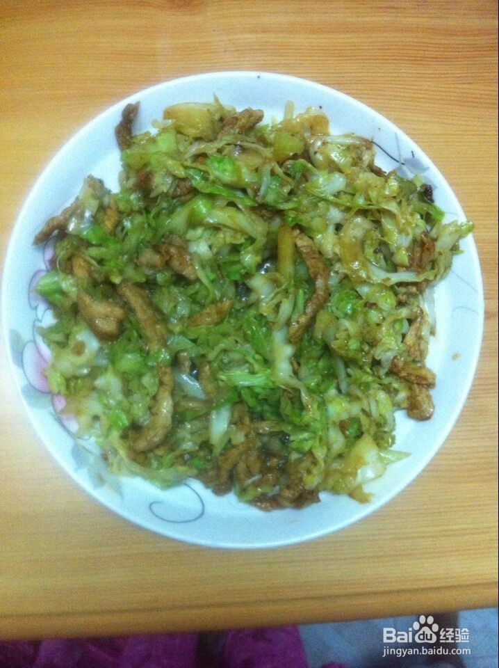 卷心菜怎样炒肉丝好吃