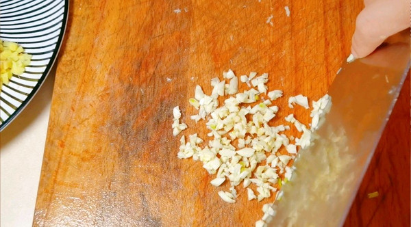 给自己做份土豆酸辣粉呀