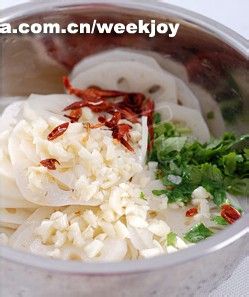 不容错过的花香藕。【炝拌凉藕】