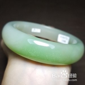 青白玉手镯怎么辨别真假