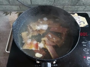 食疗养生菜谱之腌笃鲜的制作方法