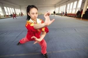 长时间坚持扎马步真的有神奇效果？