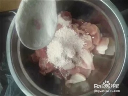 平菇炒肉的家庭做法