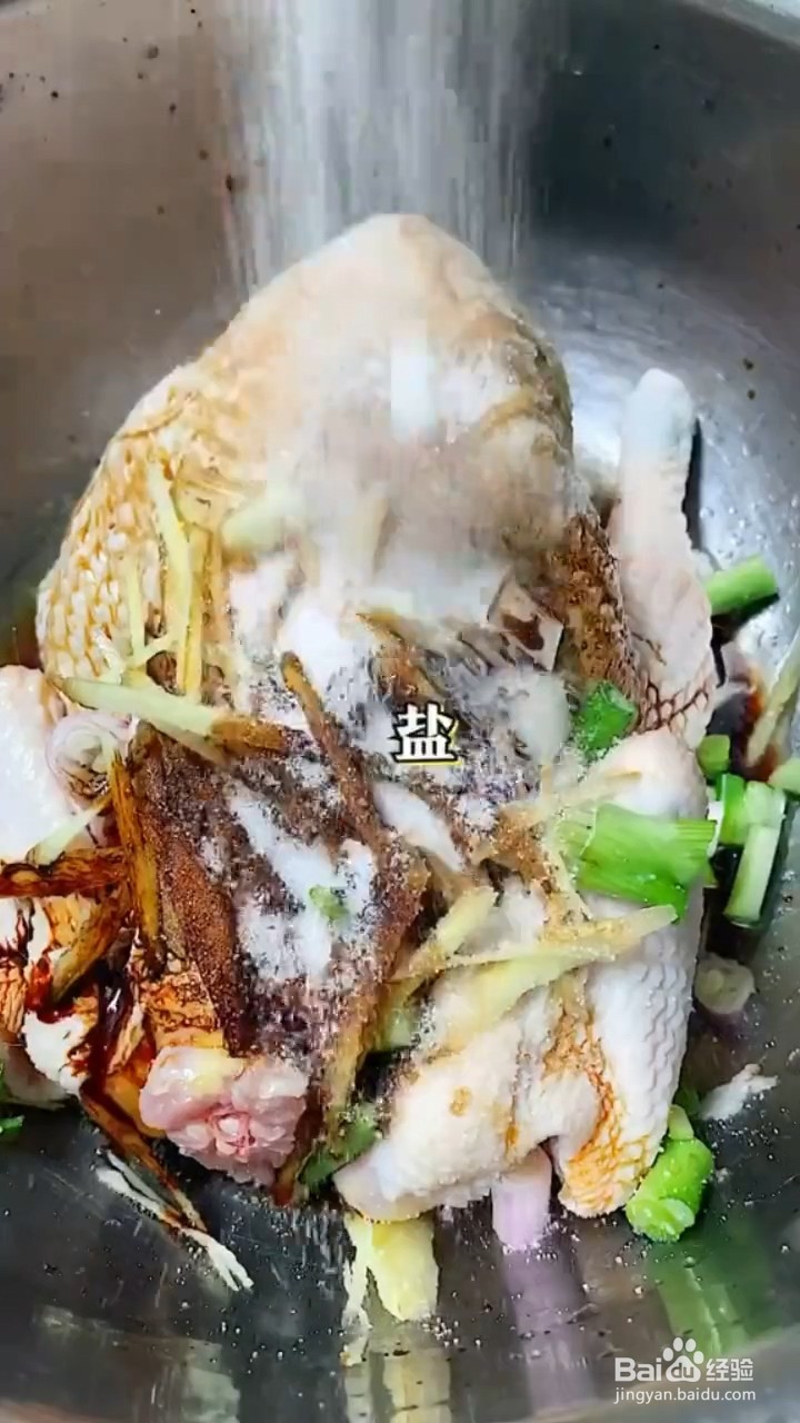 如何制作好吃的电饭煲盐焗鸡