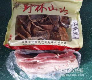 五花肉烧冬笋尖