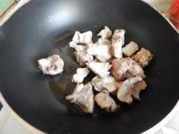 彩椒杏鲍菇烧排骨怎么做才好吃
