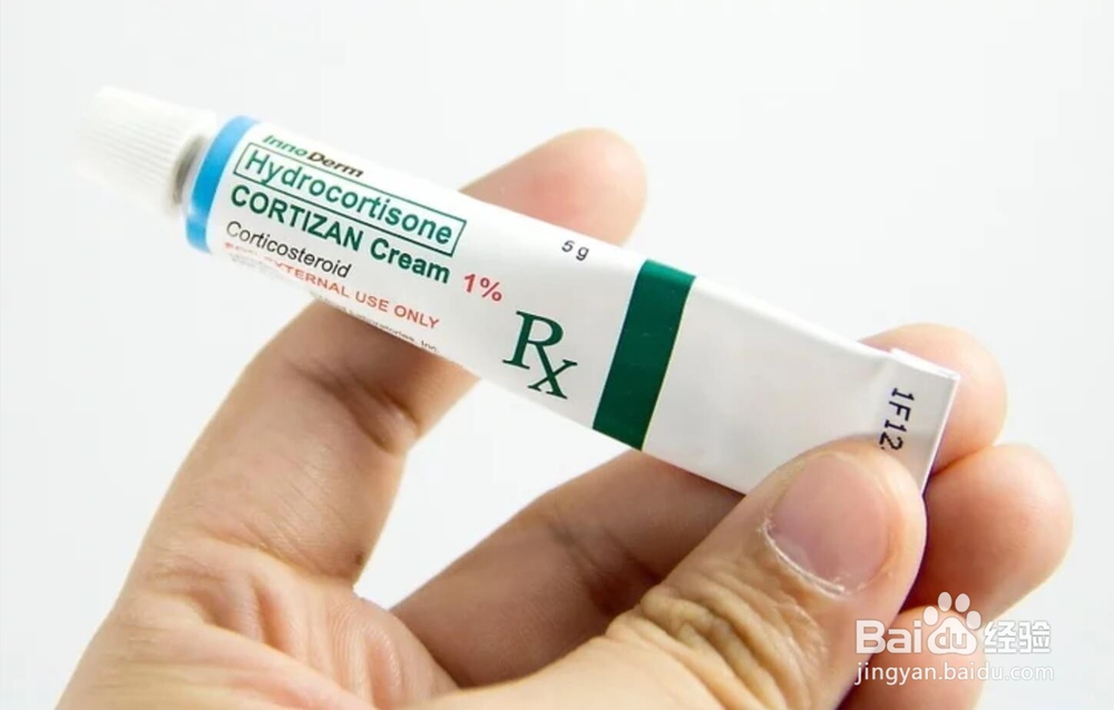 如何保持面部肌肤湿润