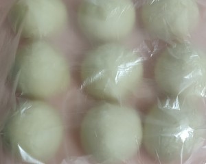 蜂蜜奶香小餐包的做法