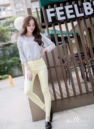 彩色铅笔裤穿搭术 帅气显瘦又时尚