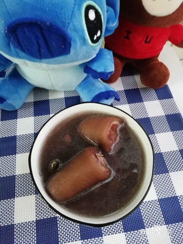 黑豆煲猪尾汤的做法