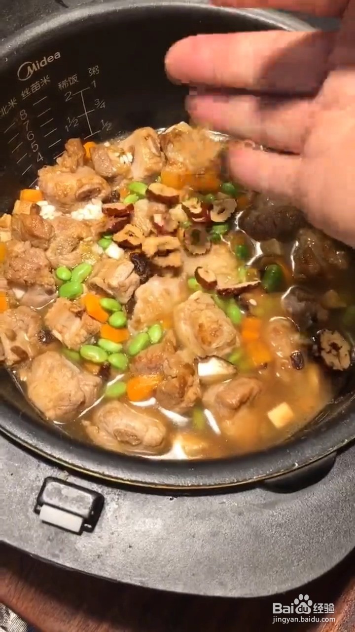 排骨焖饭如何自制才好吃?