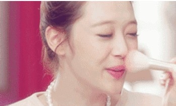 女生正确的化妆步骤